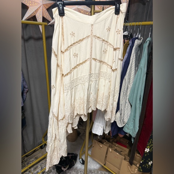 NWOT Free People Bali Embroidered Eyelet Atlas Skirt- Pearled Ivory - Picture 9 of 11